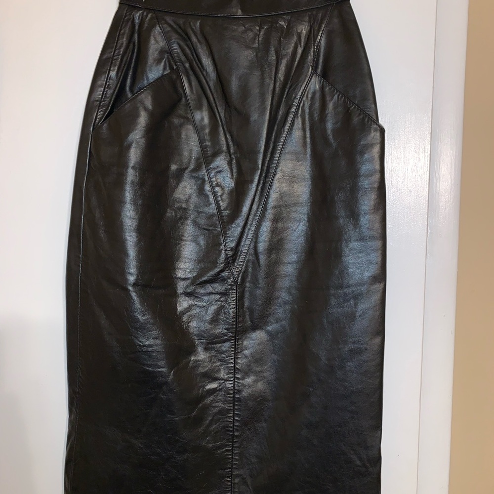 Wilsons Leather Black Midi Skirt